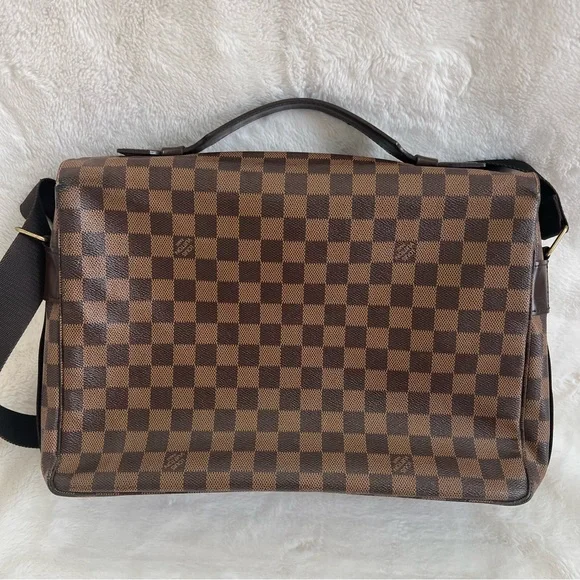 Louis Vuitton Damier Broadway Bag - Picture 3 of 17